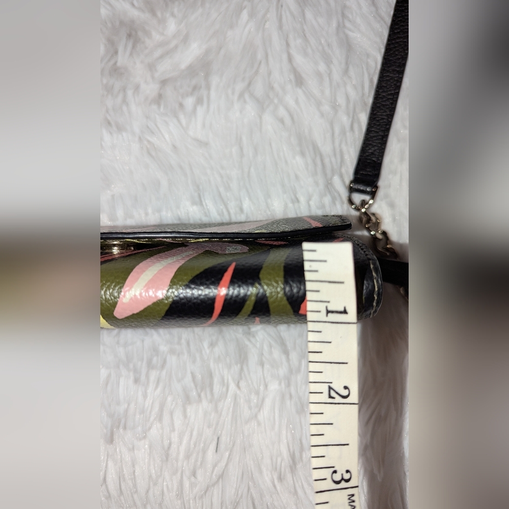 Kate Spade Eva Modern Feather Wallet On A Chain Green Multi EUC - Picture 12 of 12